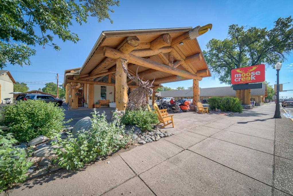 Moose Creek Lodge & Suites Cody Luaran gambar